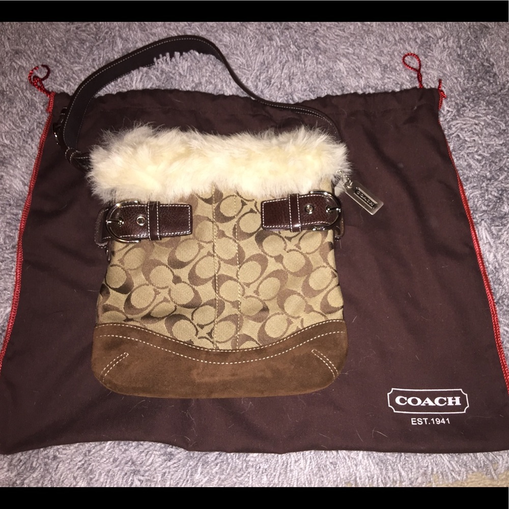 Coach Signature C brown & tan w/ cream faux fur